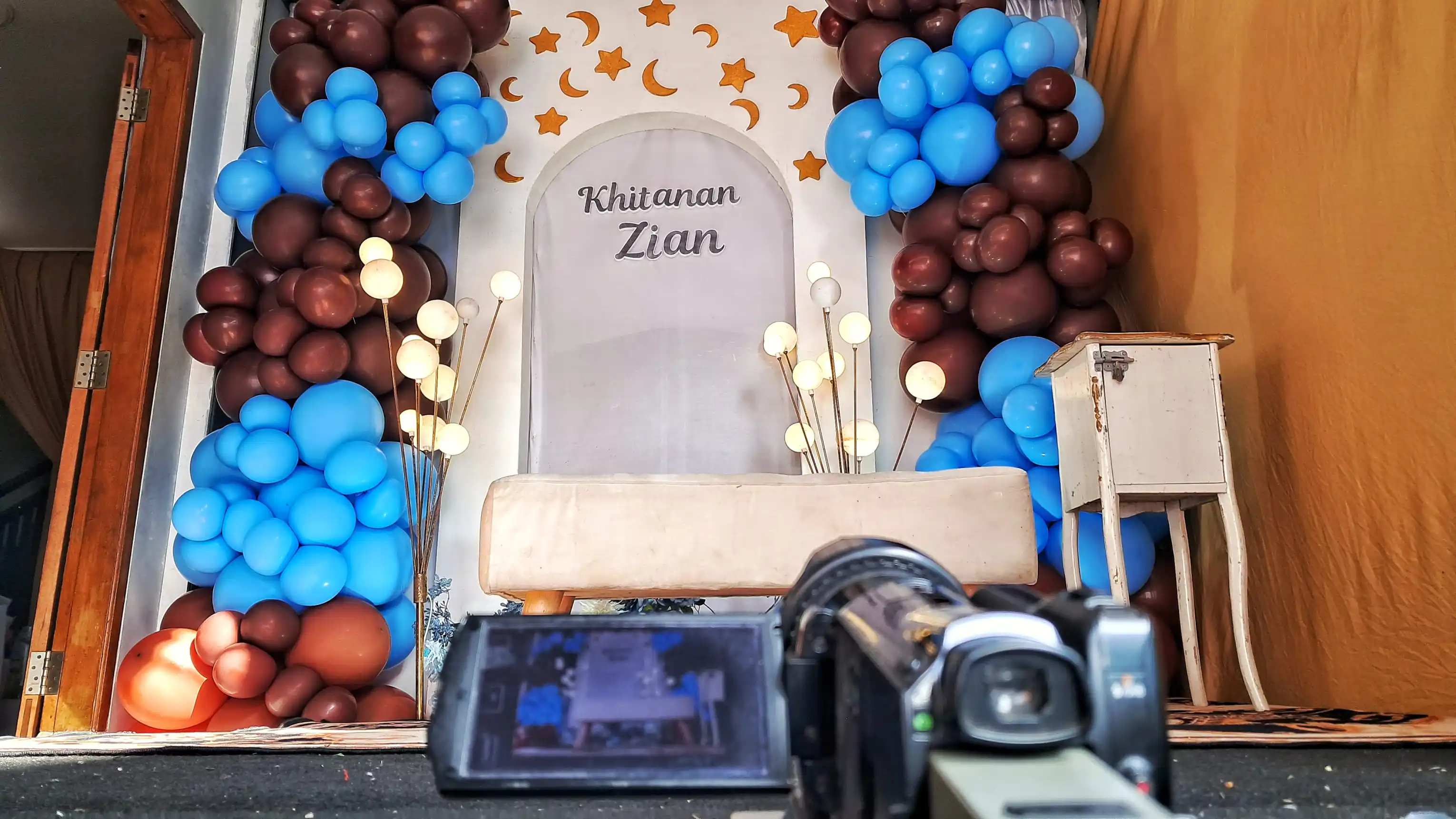 Kolaborasi Ayuraya Makeup MUA Bandung dan Gunawan Satyakusuma jasa dokumentasi acara khitanan Zian di Mengger Hilir Bandung
